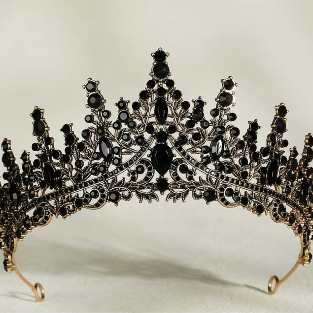 NIP Black Crown w/blk alloy rhinestones